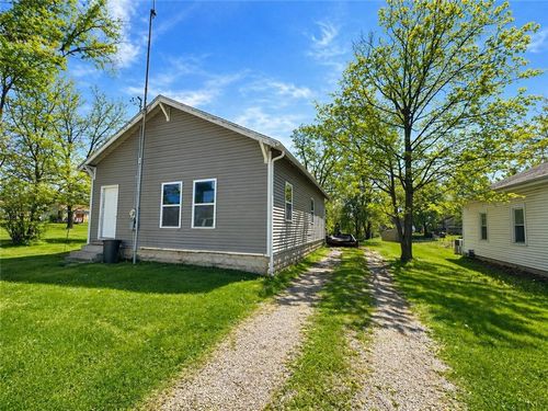 326 Harrison Avenue, Charleston, IL, 61920 | Card Image