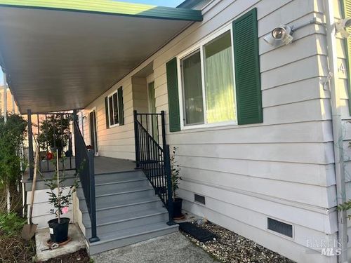 34 Maywood Drive, Santa Rosa, CA, 95409 | Card Image