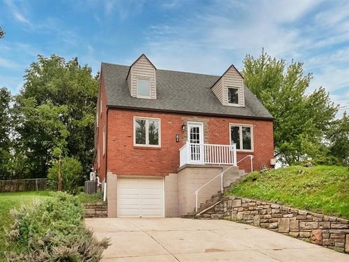66 School St, Pittsburgh, PA, 15220-2725 | Card Image