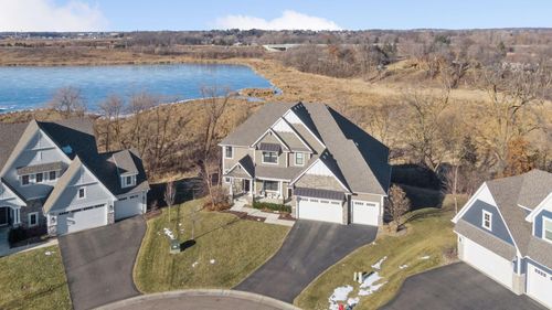 9170 Eagle Court, Chanhassen, MN, 55317 | Card Image