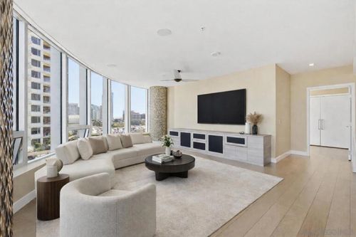 unit-805-888 W E St, San Diego, CA, 92101-5918 | Card Image