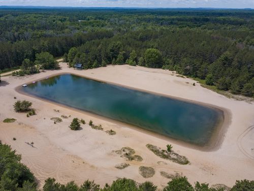 W6068 N Lake Drive, Germantown, WI, 53950 | Card Image