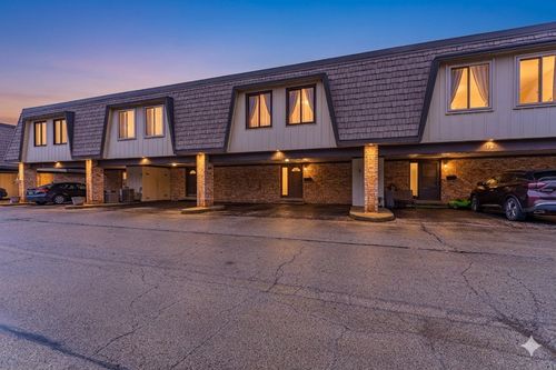 11-11 Cour Caravelle, Palos Hills, IL, 60465-2403 | Card Image