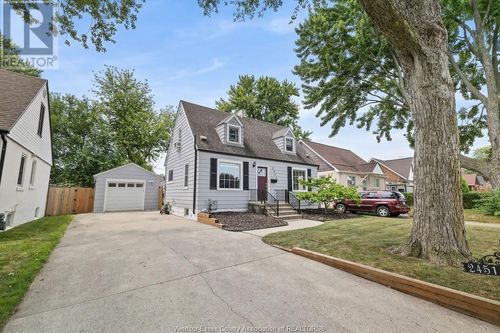 2451 Rossini Blvd, Windsor, ON, N8W4P9 | Card Image