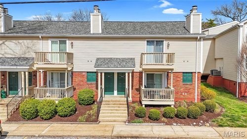 9117 N Swan Cir, Saint Louis, MO, 63144-1144 | Card Image