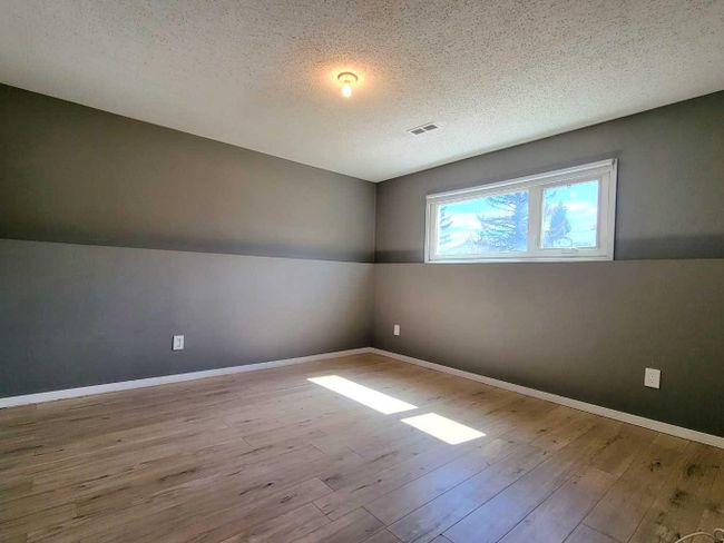 9406 81 Avenue, Home with 4 bedrooms, 2 bathrooms and 2 parking in Grande Prairie AB | Image 29