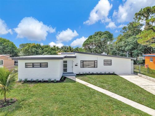 1918 Nw 185th St, Miami Gardens, FL, 33056-2706 | Card Image