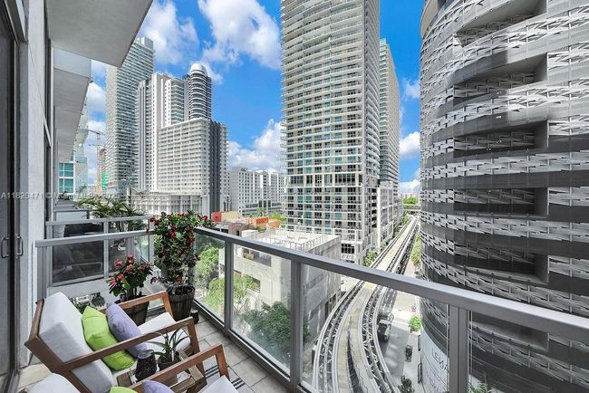 APT-806 - 1050 Brickell Ave, Condo with 1 bedrooms, 2 bathrooms and null parking in Miami FL | Image 35
