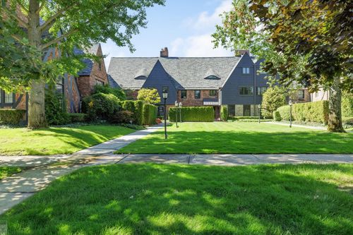 325 Rivard Boulevard, Grosse Pointe, MI, 48230 | Card Image