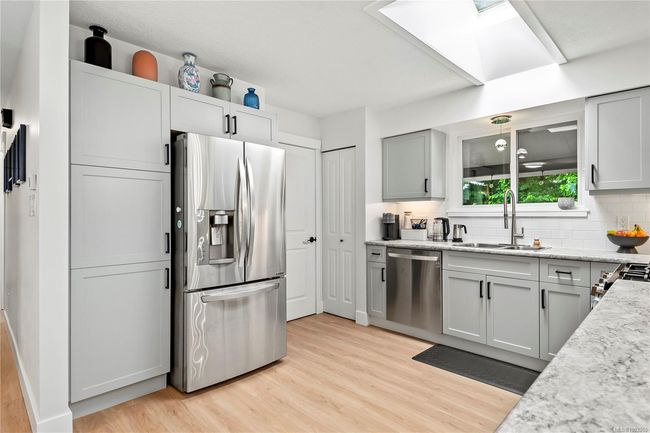 762 Christopher Rd, House other with 3 bedrooms, 2 bathrooms and 3 parking in Campbell River BC | Image 11