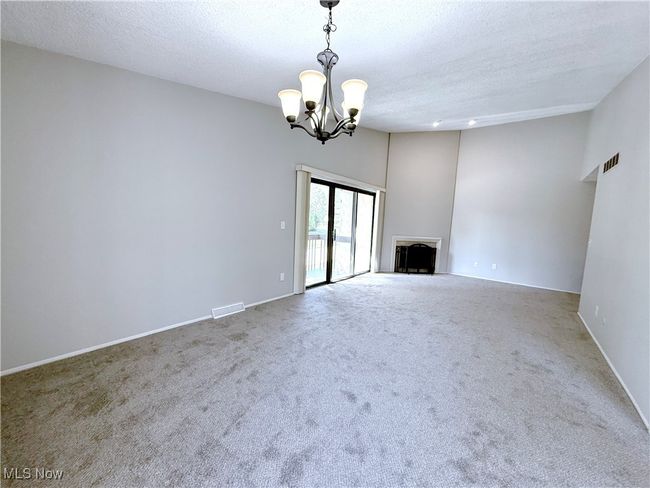 953 Hampton Ridge Dr, Condo with 2 bedrooms, 2 bathrooms and null parking in Akron OH | Image 6