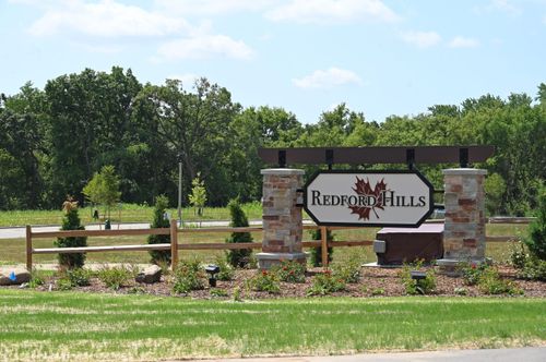 40 N Hill Dr, Sussex, WI, 53089 | Card Image