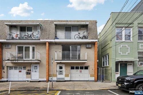 6107 Palisade Ave, West New York, NJ, 07093-7171 | Card Image