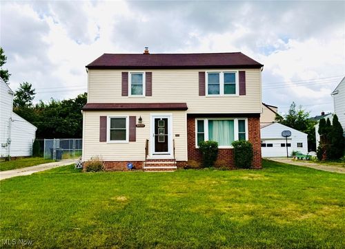 3620 Severn Rd, Cleveland Heights, OH, 44118-1907 | Card Image