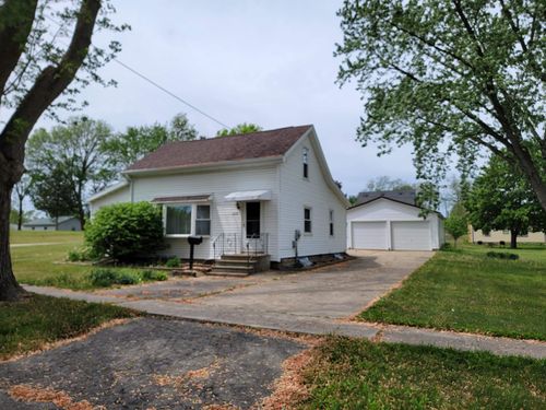 1407 E 2nd Ave, Brodhead, WI, 53520-1707 | Card Image