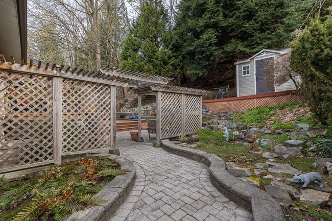 2410 Cameron Crescent, House other with 3 bedrooms, 2 bathrooms and 5 parking in Abbotsford BC | Image 39