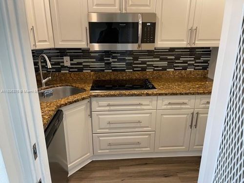apt-312-541 Blue Heron Dr, Hallandale Beach, FL, 33009-5795 | Card Image