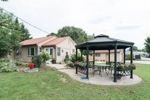 19 Lake Dr N, Keswick, ON, L4P1A2 | Card Image