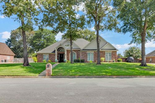 209 Travis Peak Trl, White Oak, TX, 75693-3912 | Card Image