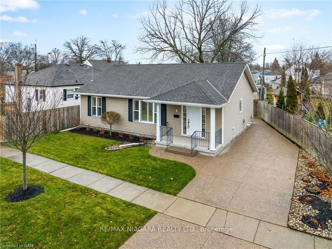 8 Woodbine Ave, House other with 3 bedrooms, 2 bathrooms and 2 parking in Saint Catharines ON | Image 30