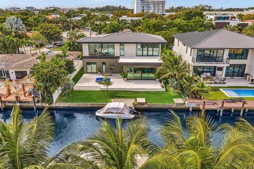 13045 Coronado Ter, North Miami, FL, 33181-2120 | Card Image