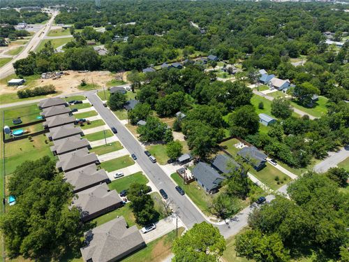 719 E Bullock St, Denison, TX, 75021-6481 | Card Image