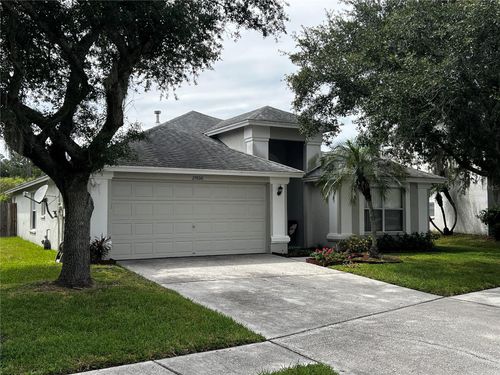 27606 Sky Lake Cir, WESLEY CHAPEL, FL, 33544-7645 | Card Image