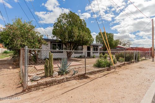 5017 S 11th Avenue, Tucson, AZ, 85706 | Card Image