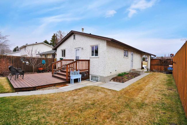 6136 Horn Street, Home with 4 bedrooms, 2 bathrooms and 2 parking in Red Deer AB | Image 32