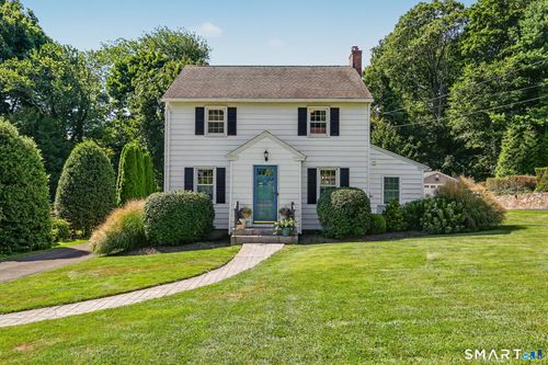 35 Beardsley Pkwy, Trumbull, CT, 06611-5201 | Card Image