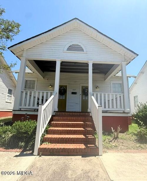 227 Schell Ave, Macon, GA, 31217-3948 | Card Image