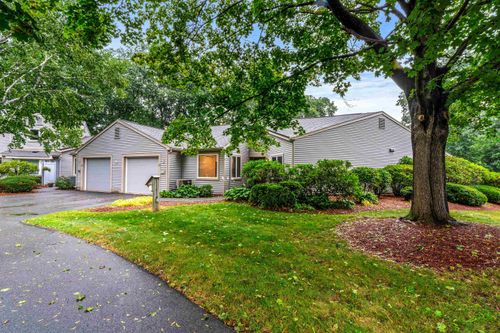 33 Walden Pond Dr, Nashua, NH, 03064-2877 | Card Image