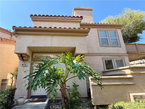 34 Magellan Aisle, Irvine, CA, 92620-5717 | Card Image