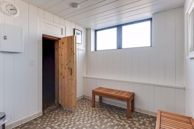 Sauna | Image 32