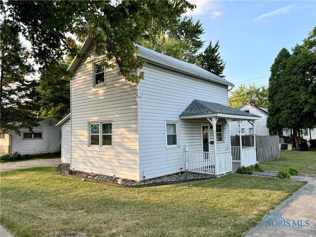 Downs St, Defiance, OH 43512