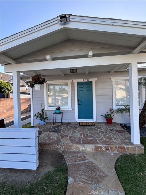 1893 Saint Louis Ave, Signal Hill, CA, 90755-5920 | Card Image