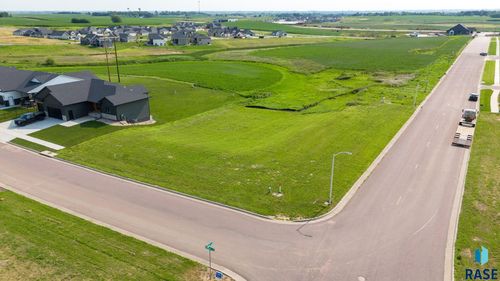 1500 Marlowe Ave, Sioux Falls, SD, 57110 | Card Image