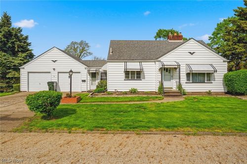 2953 Gibbs Avenue Ne, Canton, OH, 44714 | Card Image