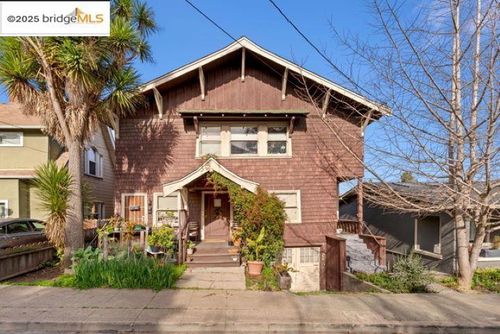 3537 Kempton Wy, Oakland, CA, 94611 | Card Image