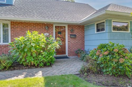 14 Belvidere Pl, New Rochelle, NY, 10805-1415 | Card Image