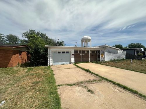 1100 Cinderella Dr, Pampa, TX, 79065-2602 | Card Image