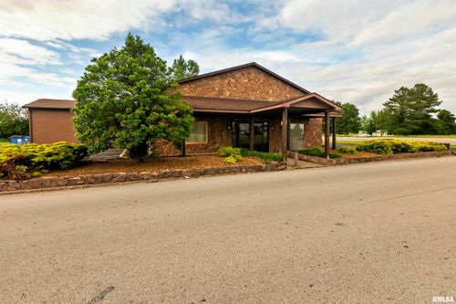 109 Lou Ann Dr, Herrin, IL, 62948-3733 | Card Image