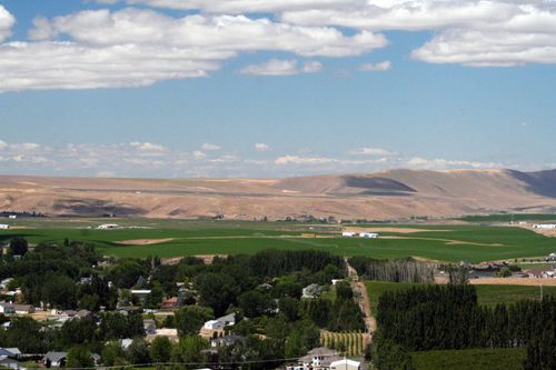 2560 Falconcrest Loop, Richland, WA, 99352-9314 | Card Image