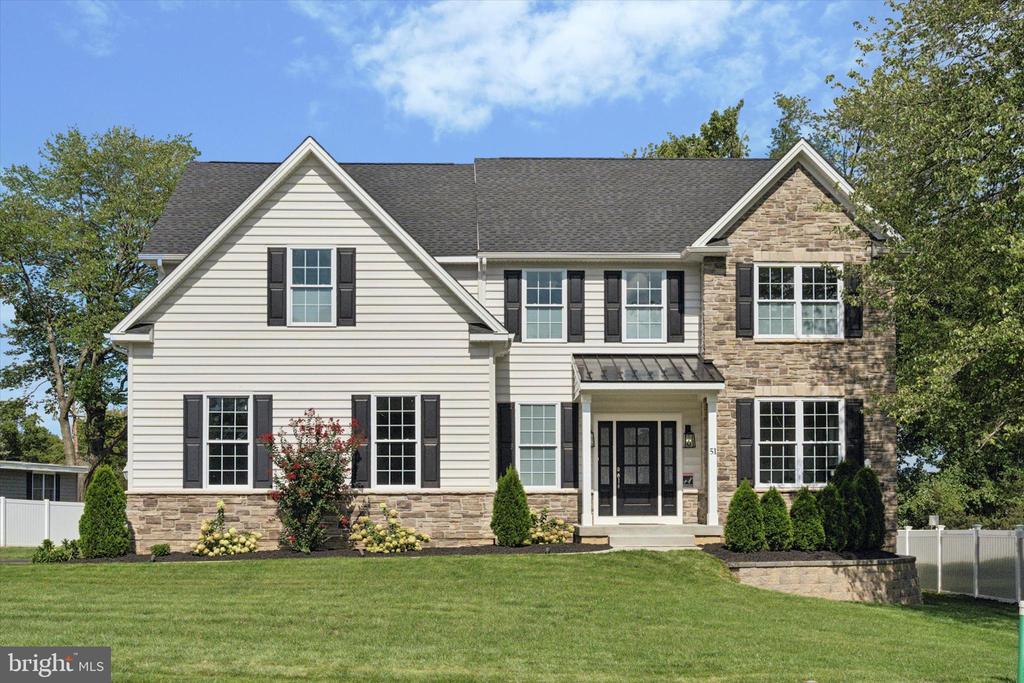 Tanglewood Dr, Langhorne, PA 19047