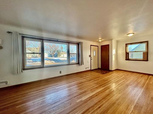 6300 5th Ave S, Richfield, MN, 55423-1639 | Card Image