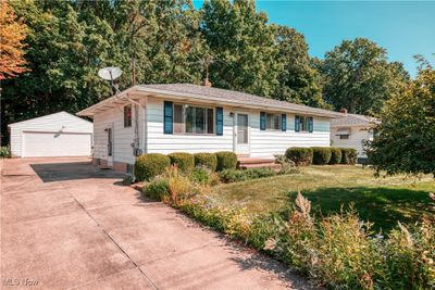 166 Lindsey Road, House other with 3 bedrooms, 2 bathrooms and null parking in Munroe Falls OH | Image 2