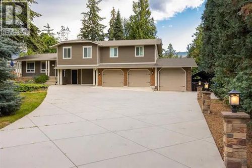 759 Mcclure Rd, Kelowna, BC, V1W1M2 | Card Image