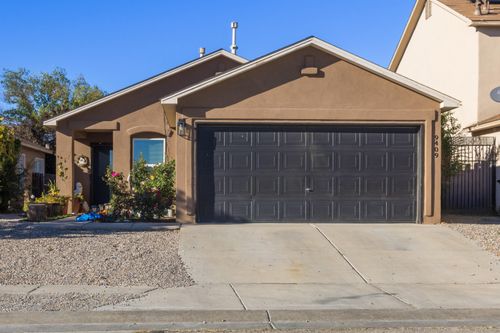 9409 Desert Pine Ave Sw, Albuquerque, NM, 87121-3385 | Card Image