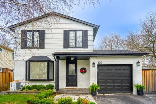 main-176 William Roe Boulevard, Newmarket, ON, L3Y1B3 | Card Image