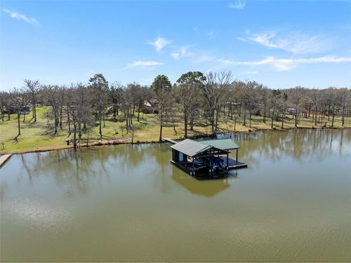 9249 Clyde Acord Rd, Franklin, TX, 77856-5803 | Card Image